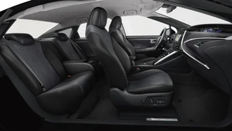 Interieur des Toyota MIRAI (Brennstoffzelle) im Profil